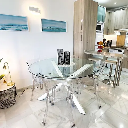 Lägenhet Skol 438 Super One-bedroom With Sea Views