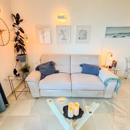 Skol 438 Super One-bedroom With Sea Views * マルベーリャ