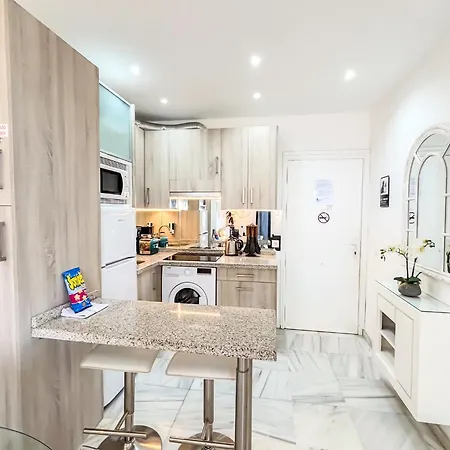 アパート Skol 438 Super One-bedroom With Sea Views