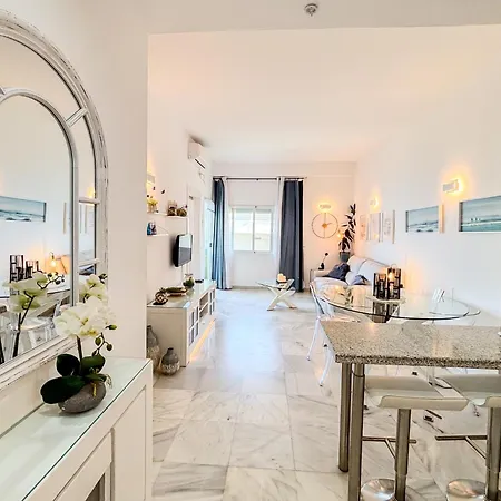 Skol 438 Super One-bedroom With Sea Views