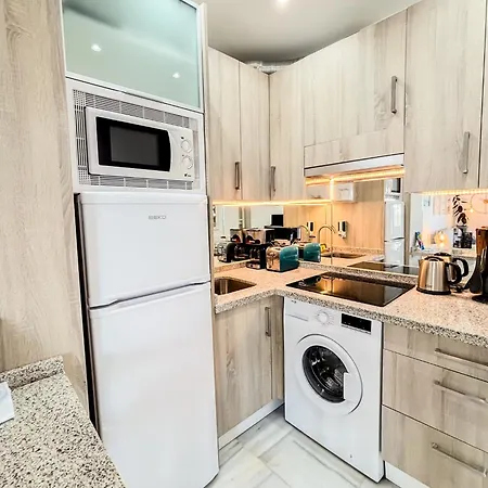 Skol 438 Super One-bedroom With Sea Views