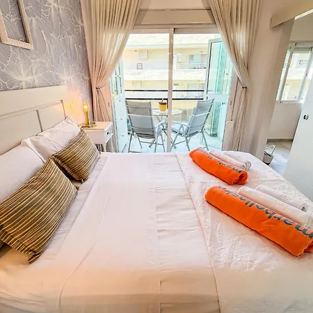 Skol 438 Super One-bedroom With Sea Views アパート マルベーリャ