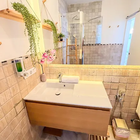 Skol 438 Super One-bedroom With Sea Views アパート *
