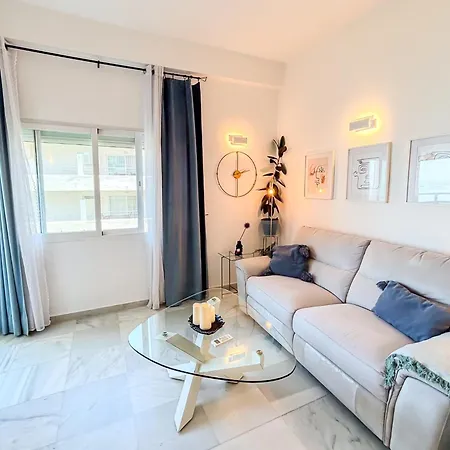 Skol 438 Super One-bedroom With Sea Views * マルベーリャ