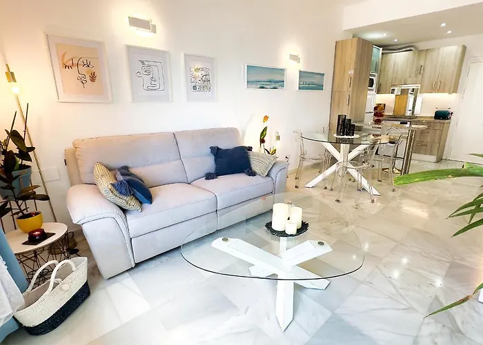 Skol 438 Super One-bedroom With Sea Views Марбелья