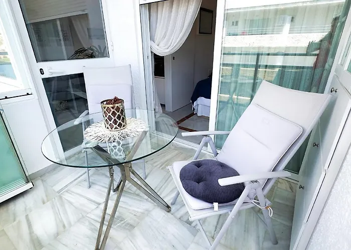 Апартаменты Skol 438 Super One-bedroom With Sea Views