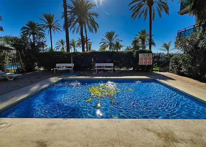 Апартаменты Skol 438 Super One-bedroom With Sea Views Марбелья