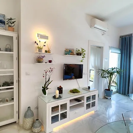 Skol 438 Super One-bedroom With Sea Views *